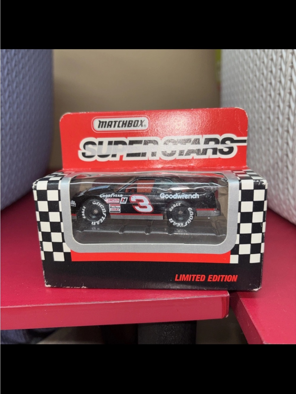 1991 Matchbox Super Stars #3 Dale Earnhardt GM Goodwrench NASCAR 1/64